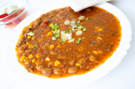 Chili con carne, tortilla