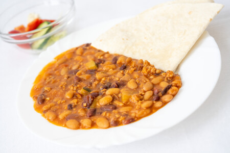 Mexické fazole, tortilla